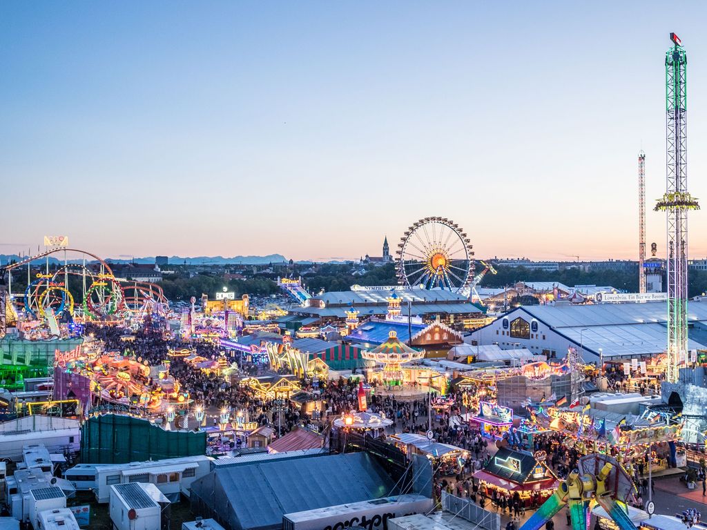 L'Oktoberfest di Monaco di Baviera sulla Theresienwiese